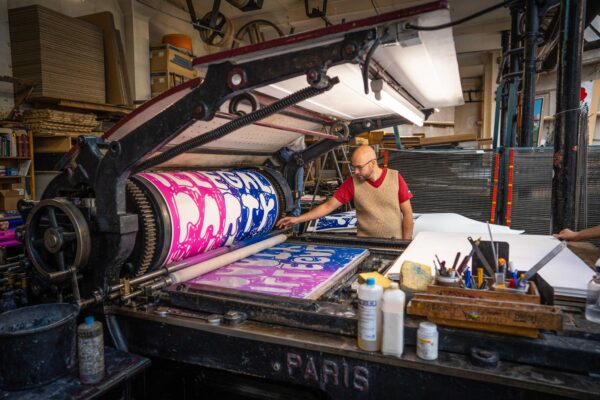 illegal-party-pink-blue-stefan-marx-lithograph-printing-process-paris